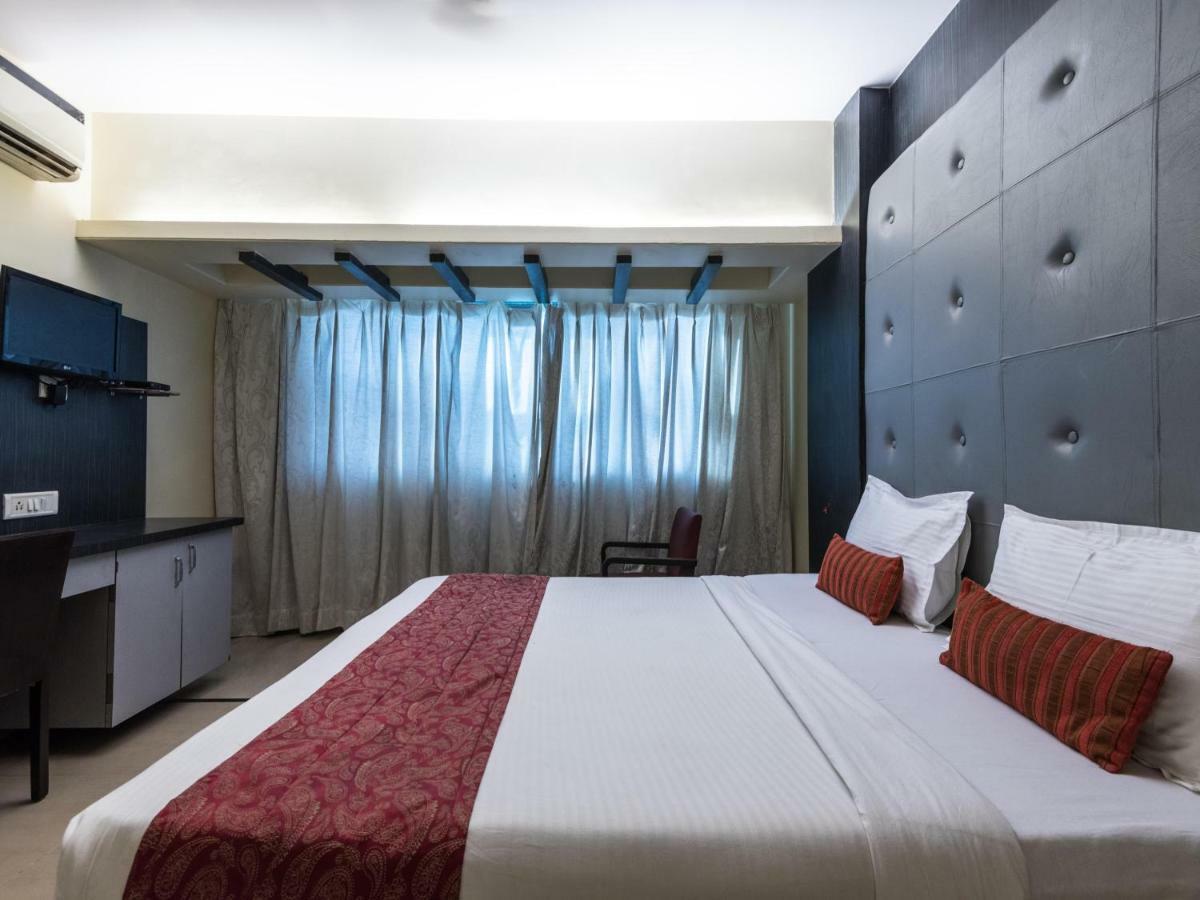 Oyo 3287 Hotel Mansarovar Наві-Мумбаї Екстер'єр фото